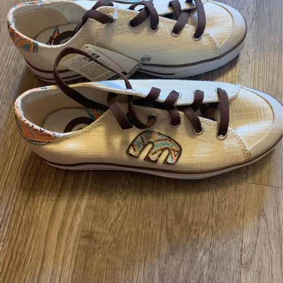 Etnies Shoes Womens Etnies Shoes Size 6 Still Have Tags Poshmark